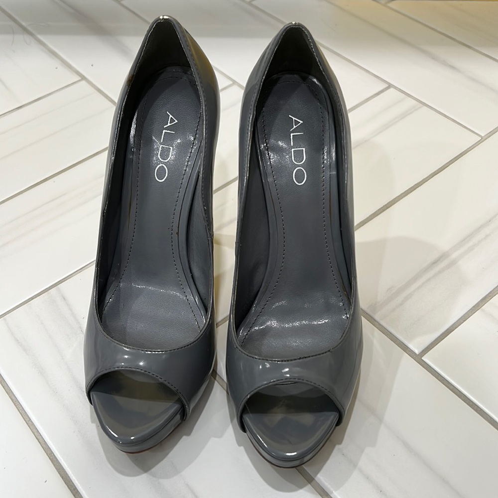 ALDO grey heels